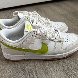 Nike White and Yellow Sneakers